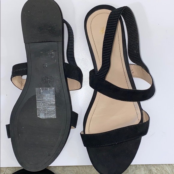 Sandals - Picture 2 of 3